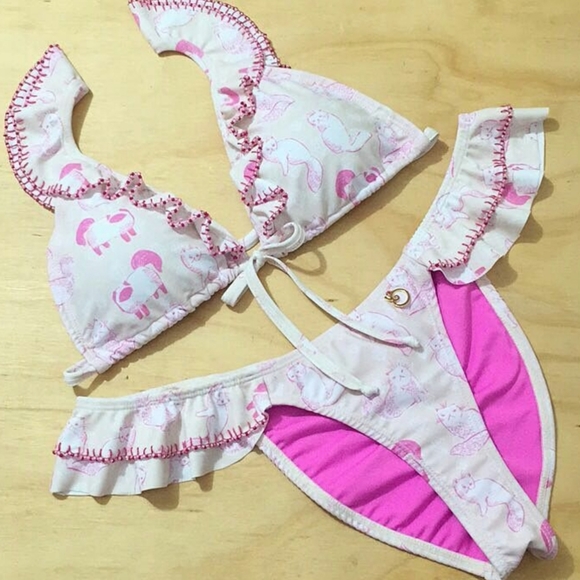 Bikini Set - Picture 2 of 3